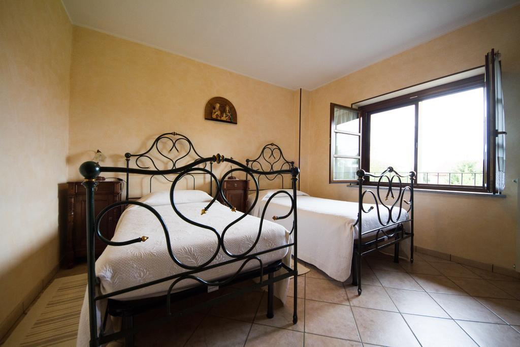 Poirino Agriturismo La Ca 'D Majin חדר תמונה