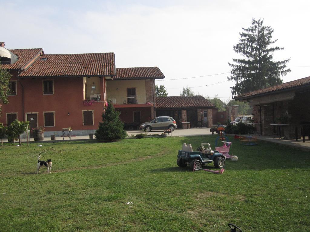 Poirino Agriturismo La Ca 'D Majin מראה חיצוני תמונה