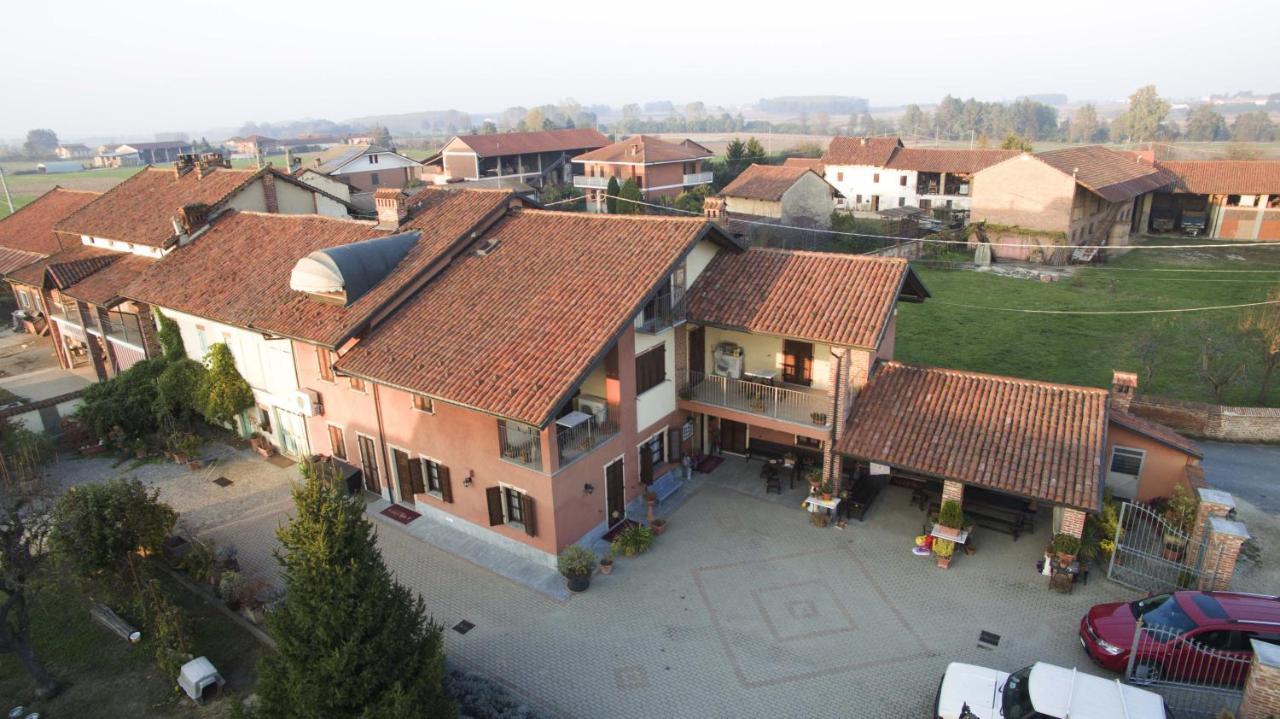 Poirino Agriturismo La Ca 'D Majin מראה חיצוני תמונה